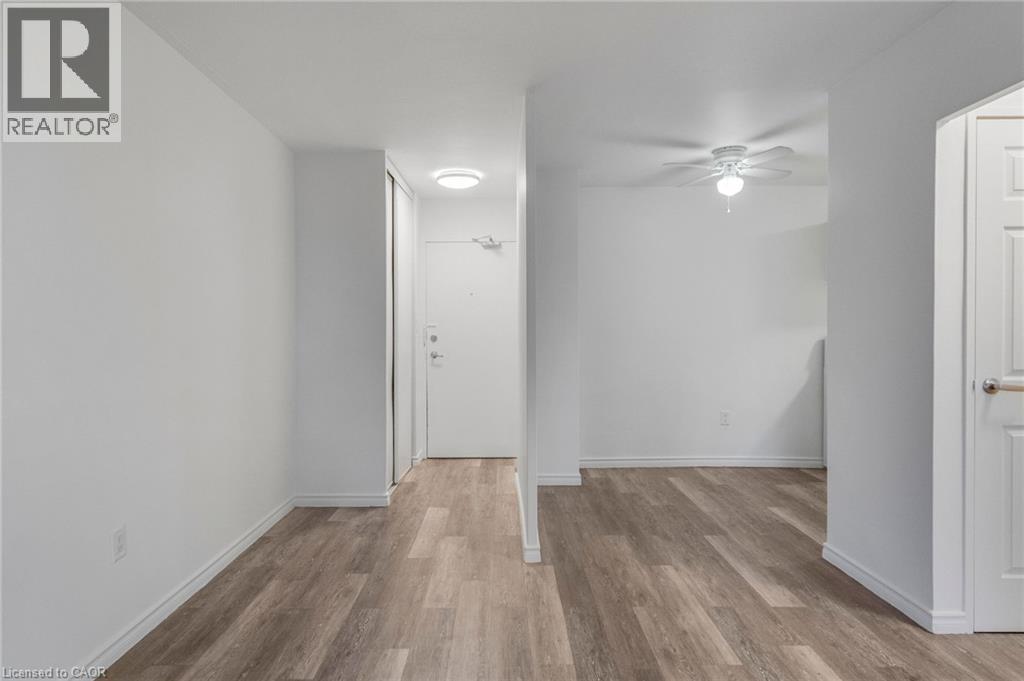 223 JACKSON Street W Unit# 1009, Hamilton, Ontario, L8P4R4 — Photo 5