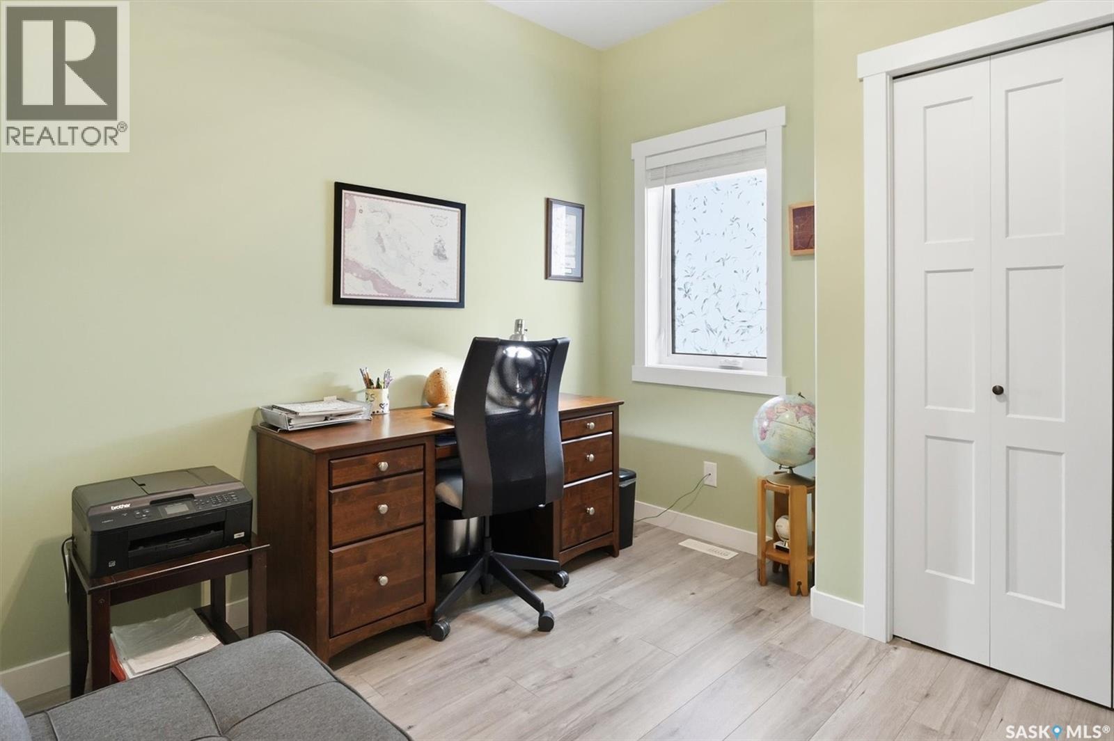 132 Forsey AVENUE - 33