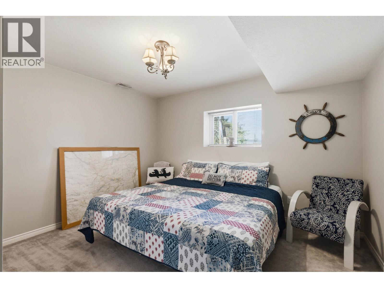 130 COUNTRY CLUB BOULEVARD - 29