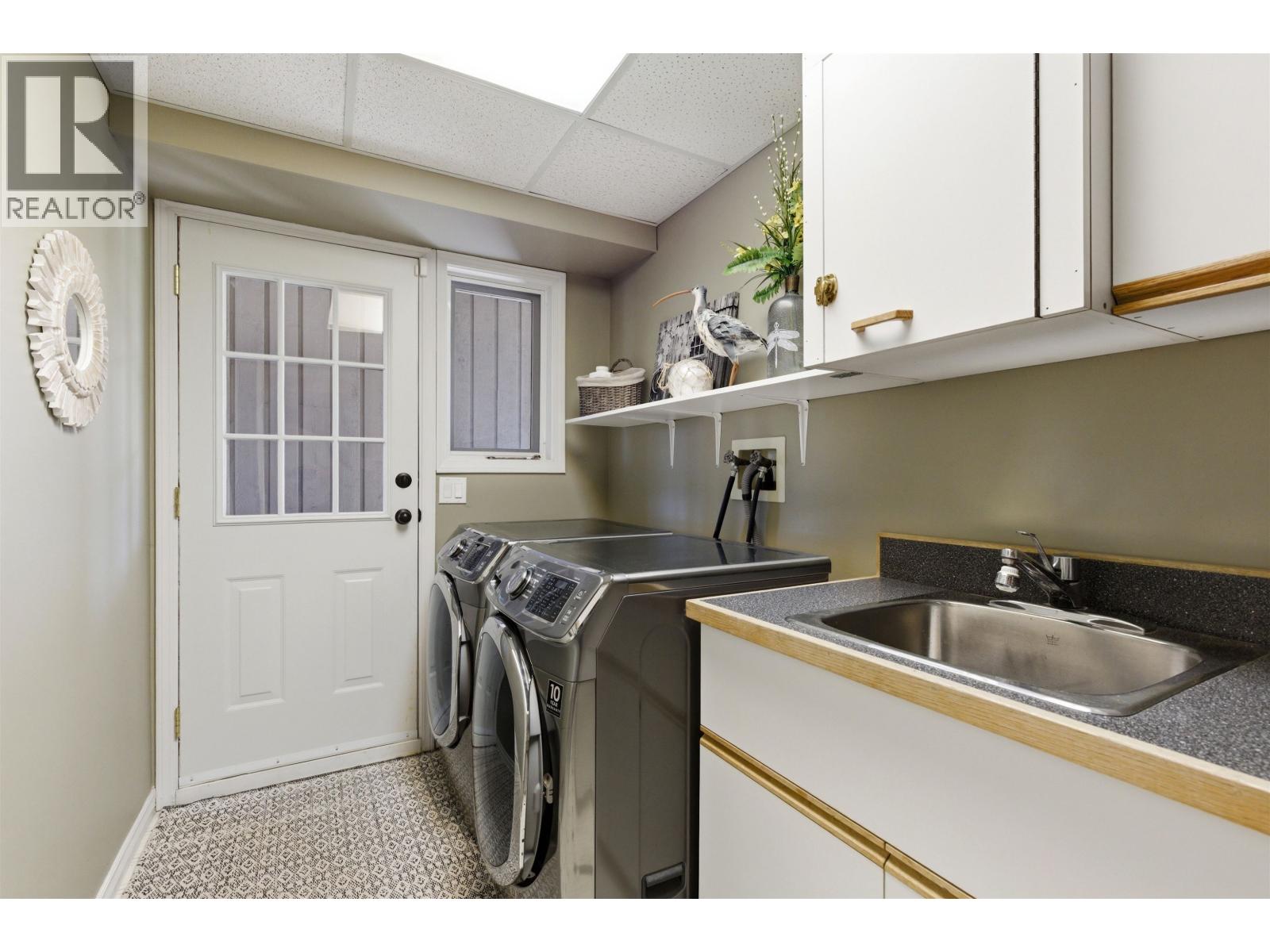 130 COUNTRY CLUB BOULEVARD - 31