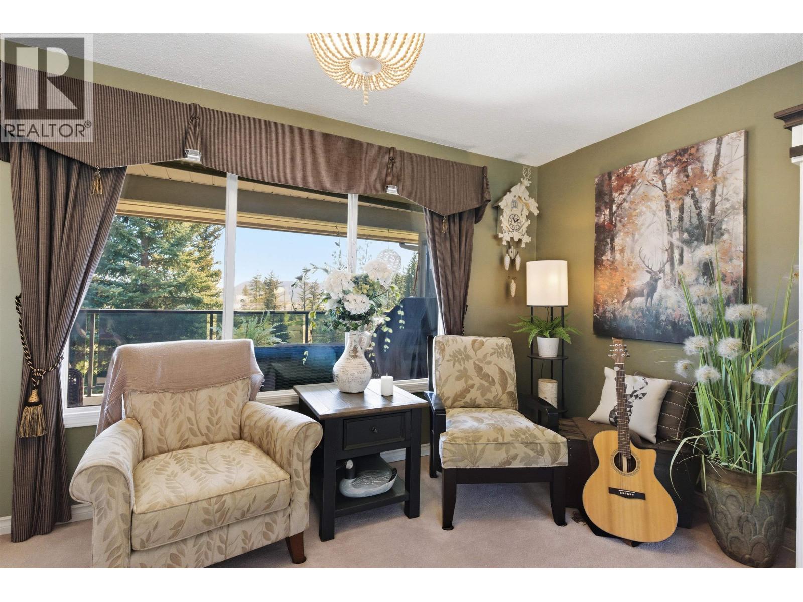 130 COUNTRY CLUB BOULEVARD - 10