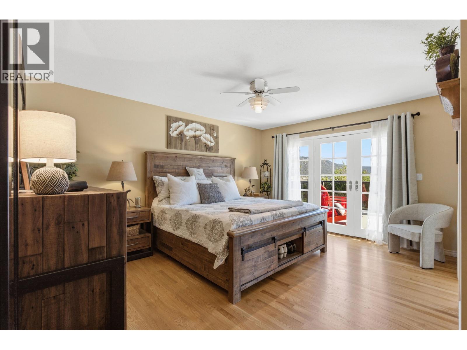 130 COUNTRY CLUB BOULEVARD - 22