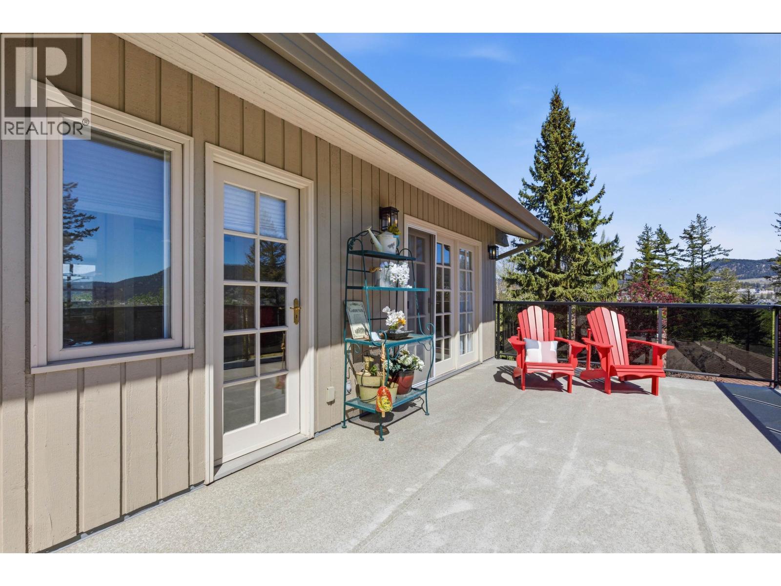 130 COUNTRY CLUB BOULEVARD - 33