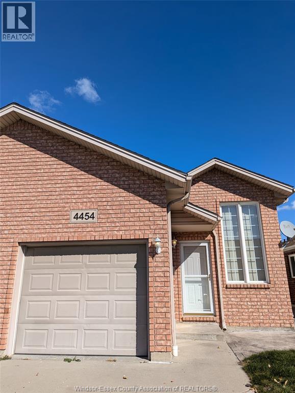4454 TUMBLEWEED CRESCENT, Windsor, Ontario, N9G3C2 — Photo 2