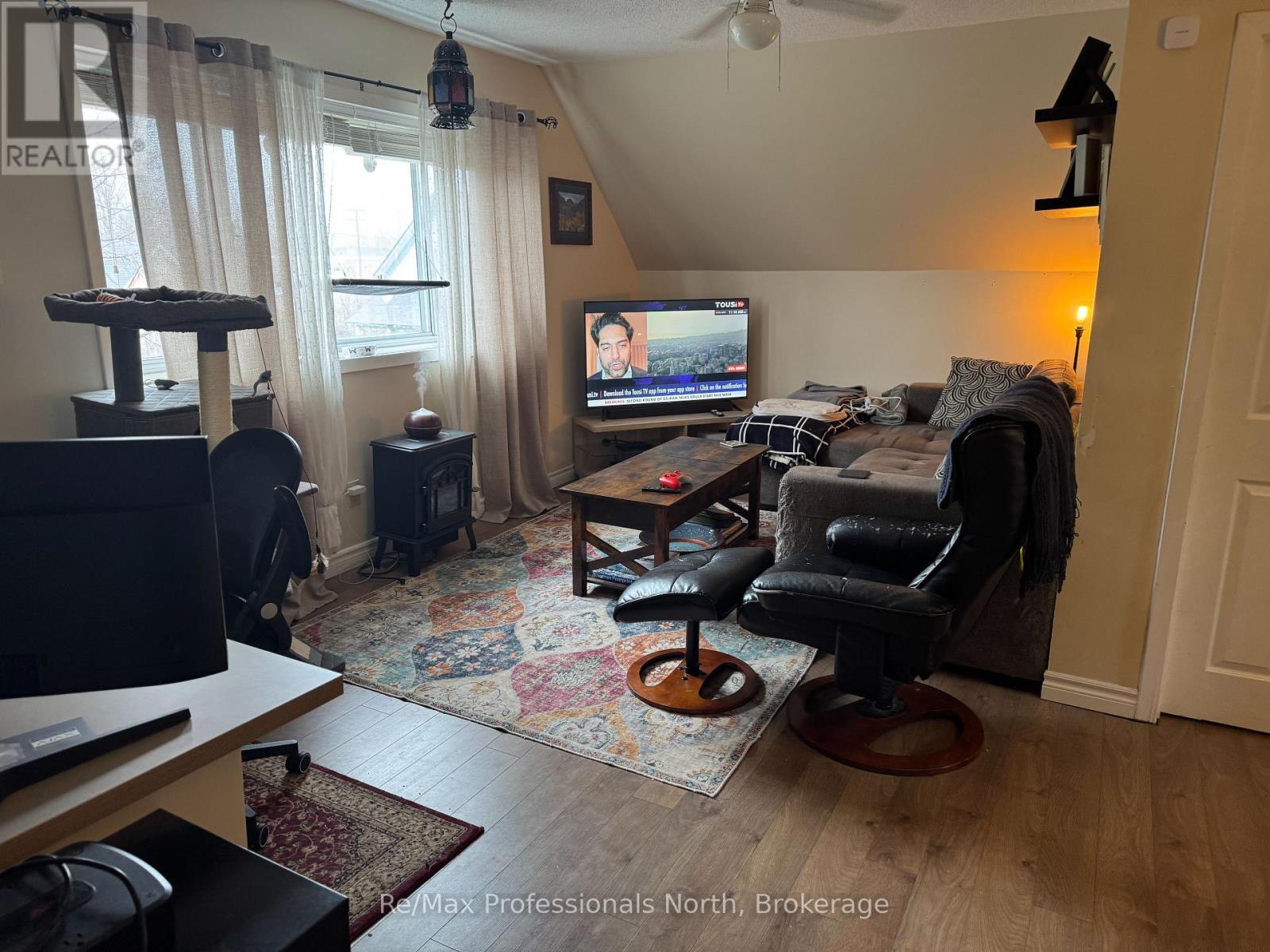 141 HOTCHKISS STREET - 4