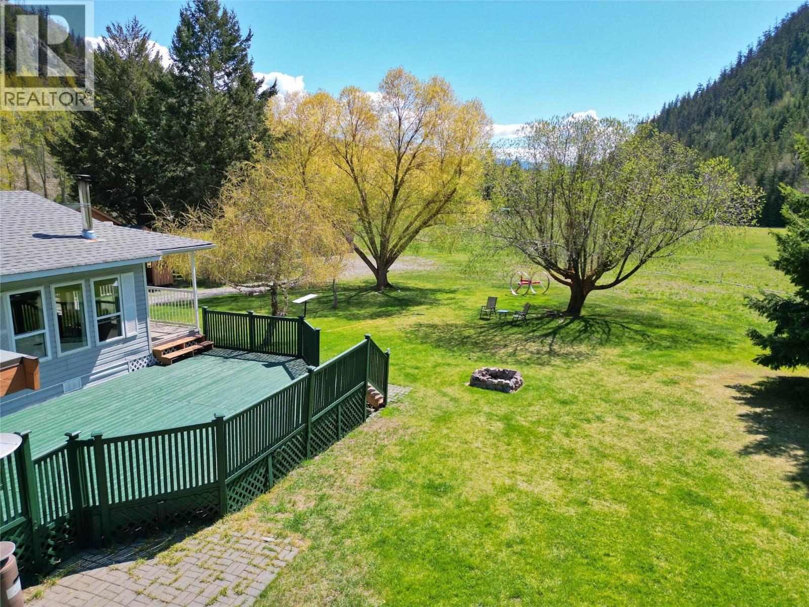 1094 Highway 5a - 73