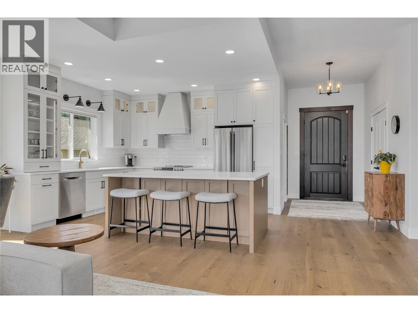  2562 Tuscany Drive, West Kelowna