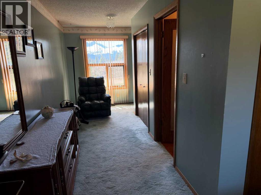 2803 90 Street - 14