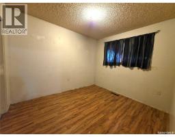 314 2nd Avenue, Young, SK S0K4Y0 Photo 9