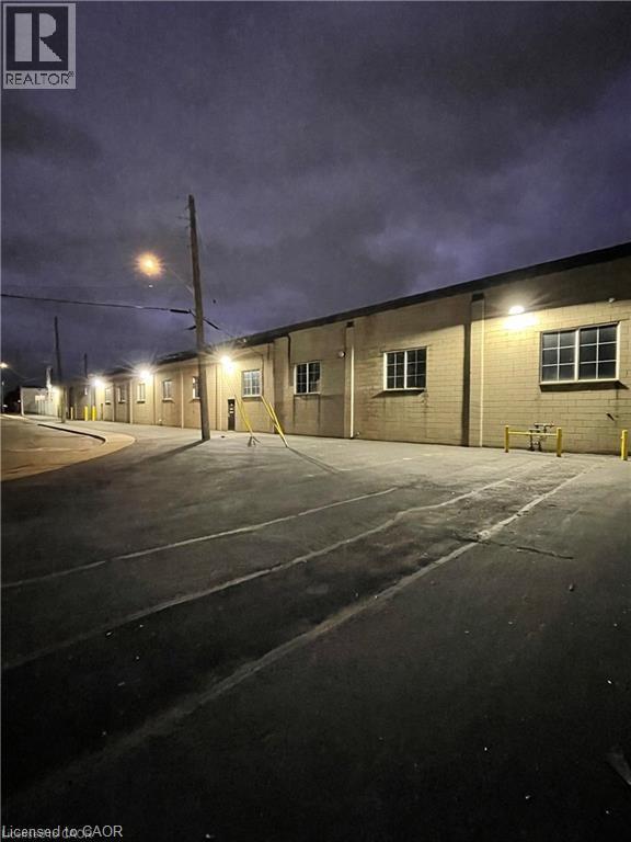 100 BURLAND Crescent Unit# B, Hamilton, Ontario, L8H7T5 — Photo 15