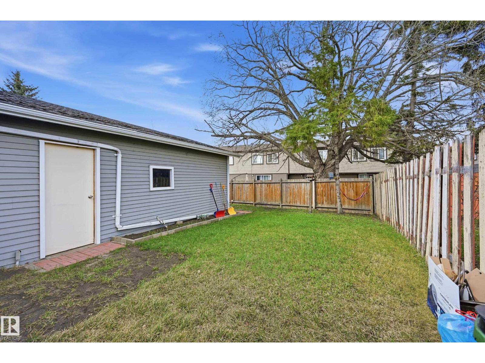 18424 96A AV NW, Edmonton