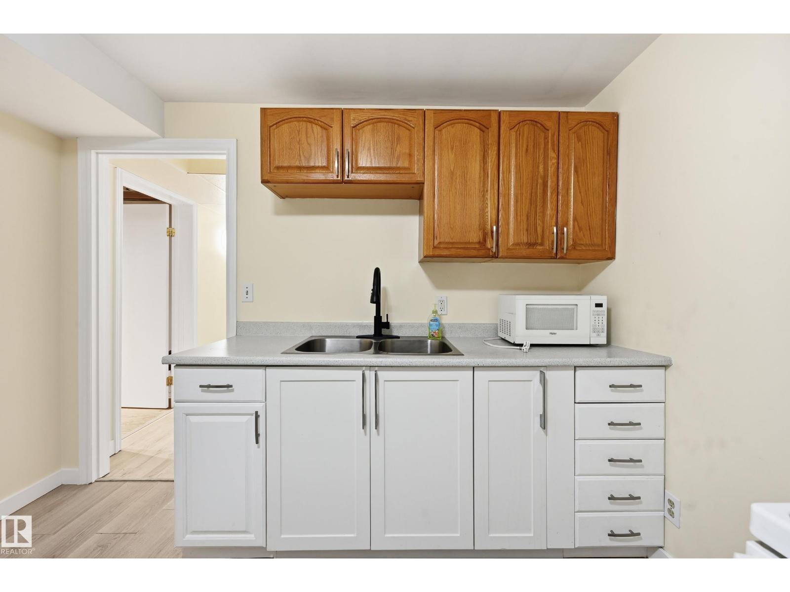 18424 96A AV NW, Edmonton