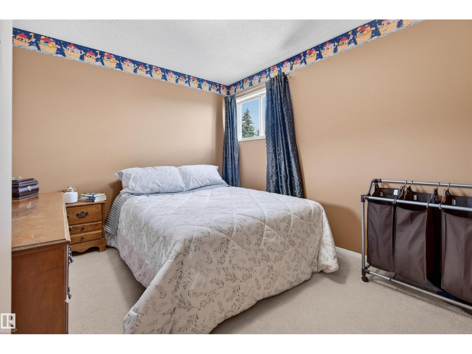 9347 175 AV NW, Edmonton