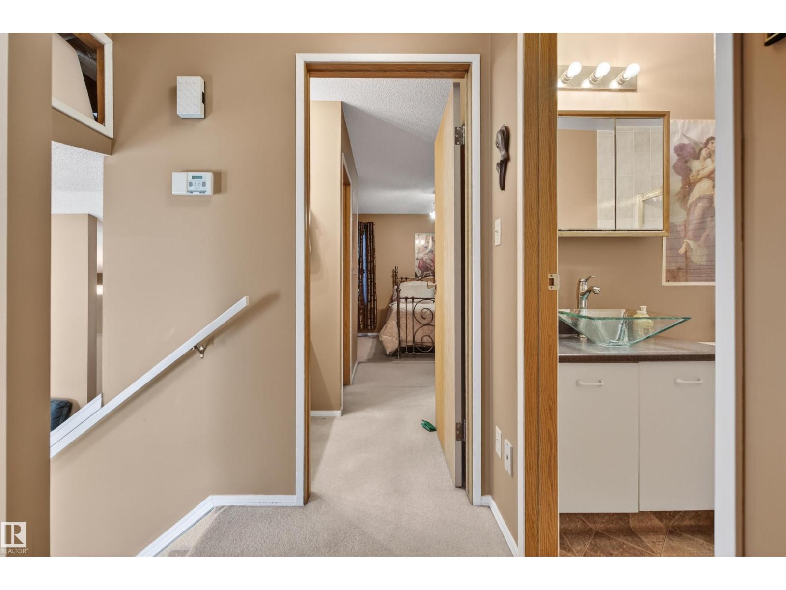 9347 175 AV NW, Edmonton