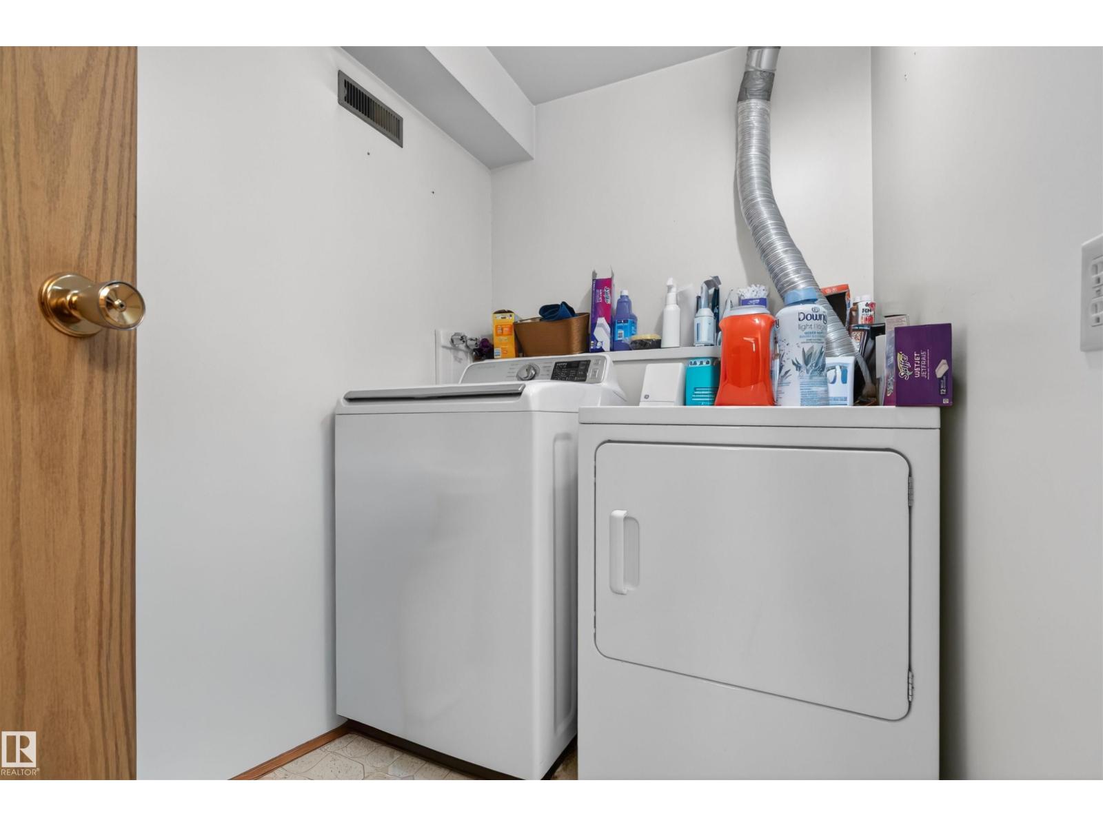 9347 175 AV NW, Edmonton