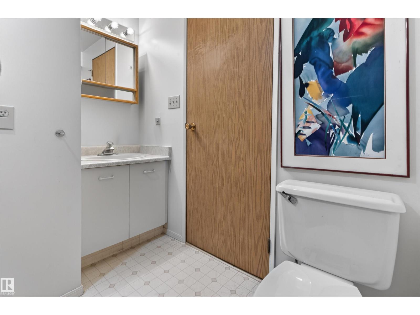 9347 175 AV NW, Edmonton