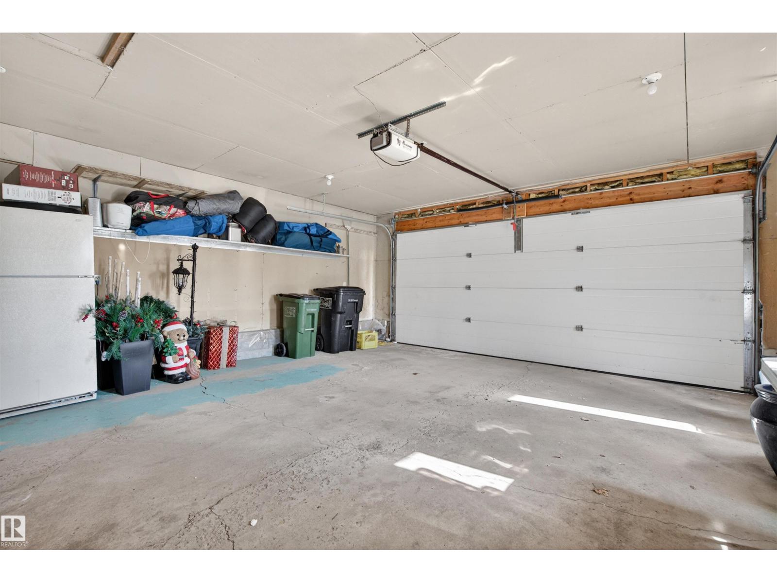 9347 175 AV NW, Edmonton
