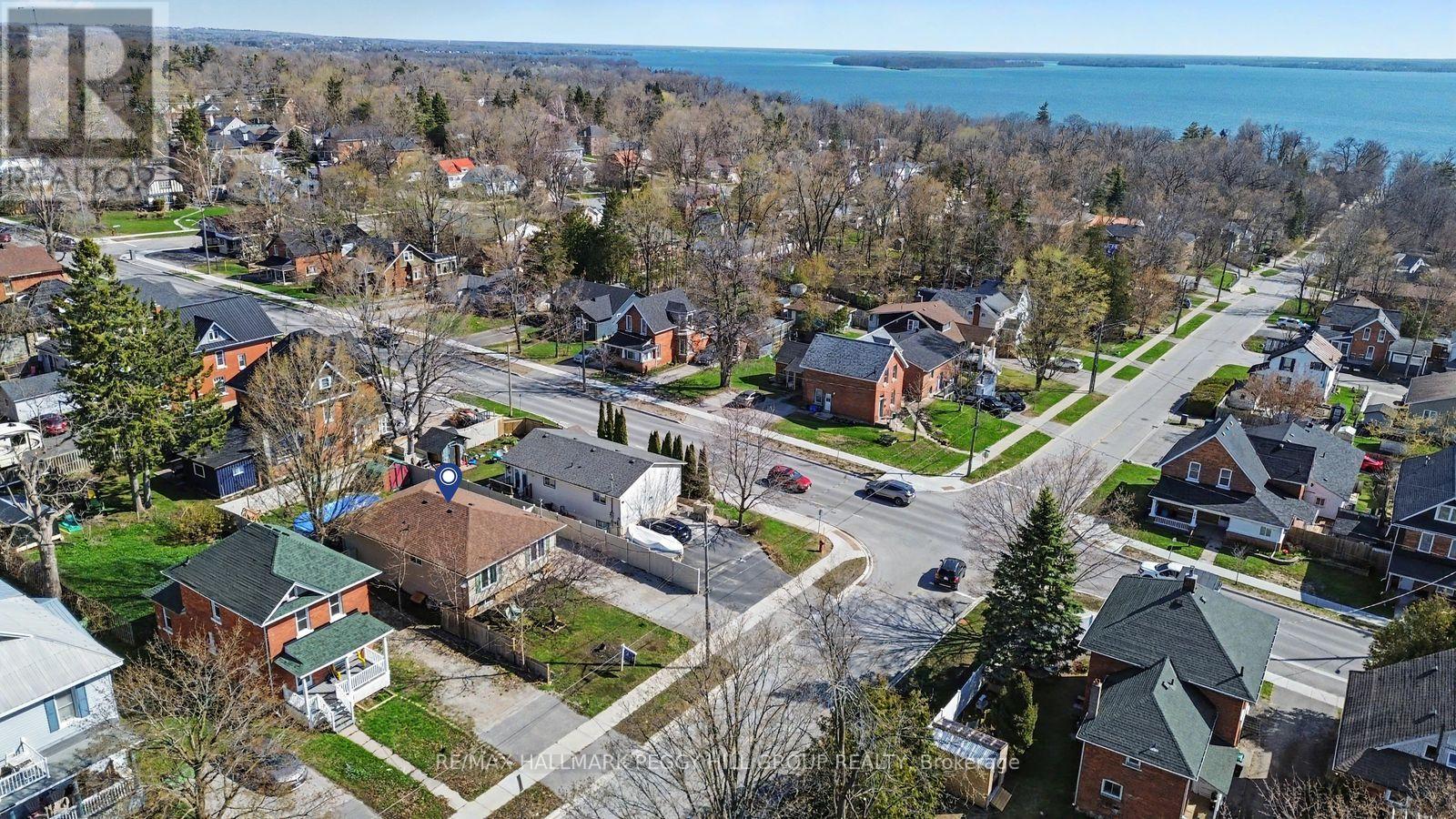 112 BORLAND STREET E - 19