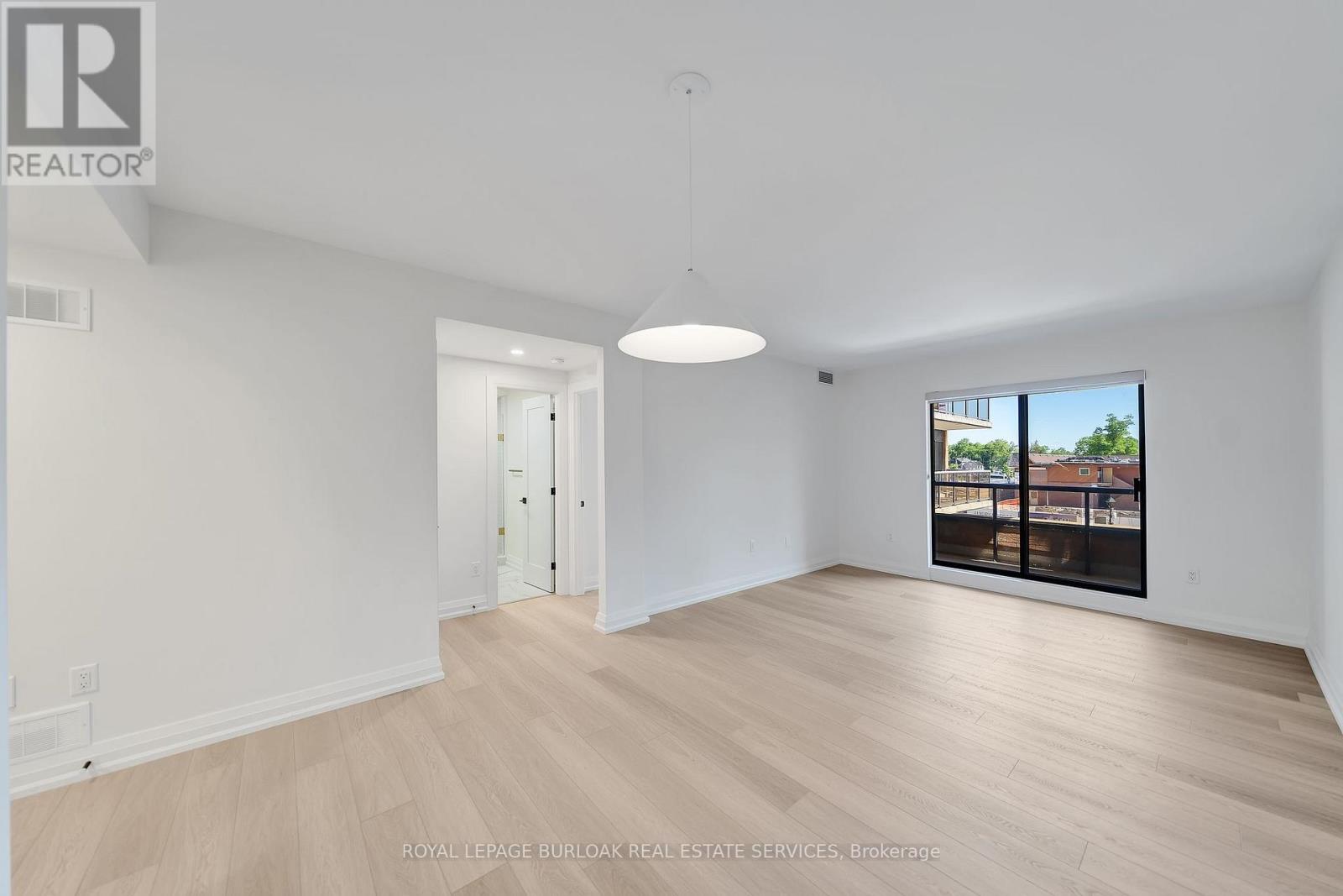 #303 102 BRONTE ROAD - 6