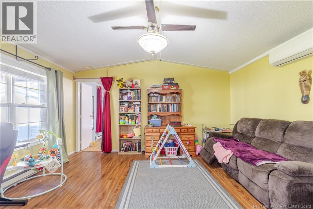 41 Bayberry Street - 14