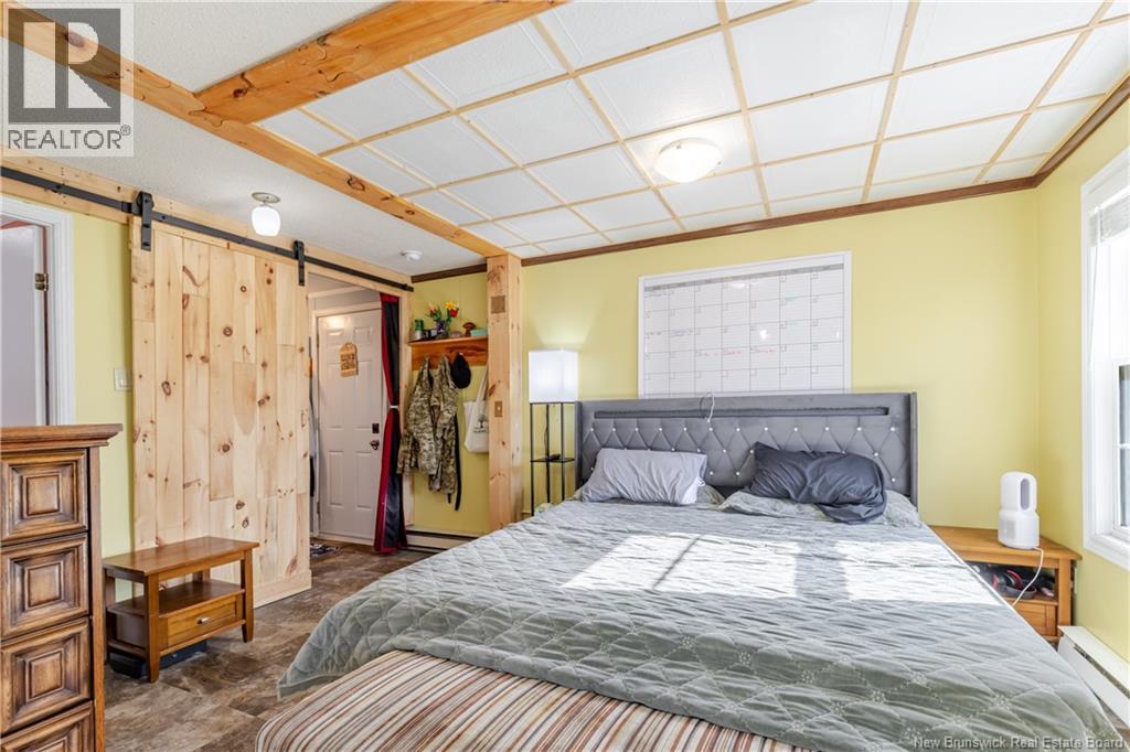 41 Bayberry Street - 18
