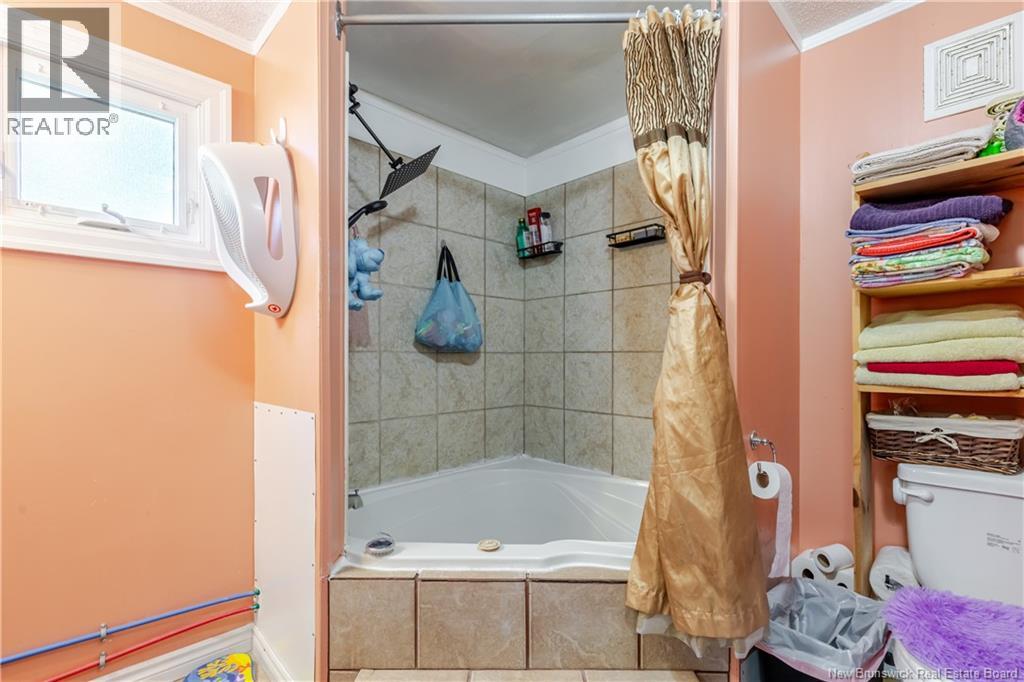 41 Bayberry Street - 20