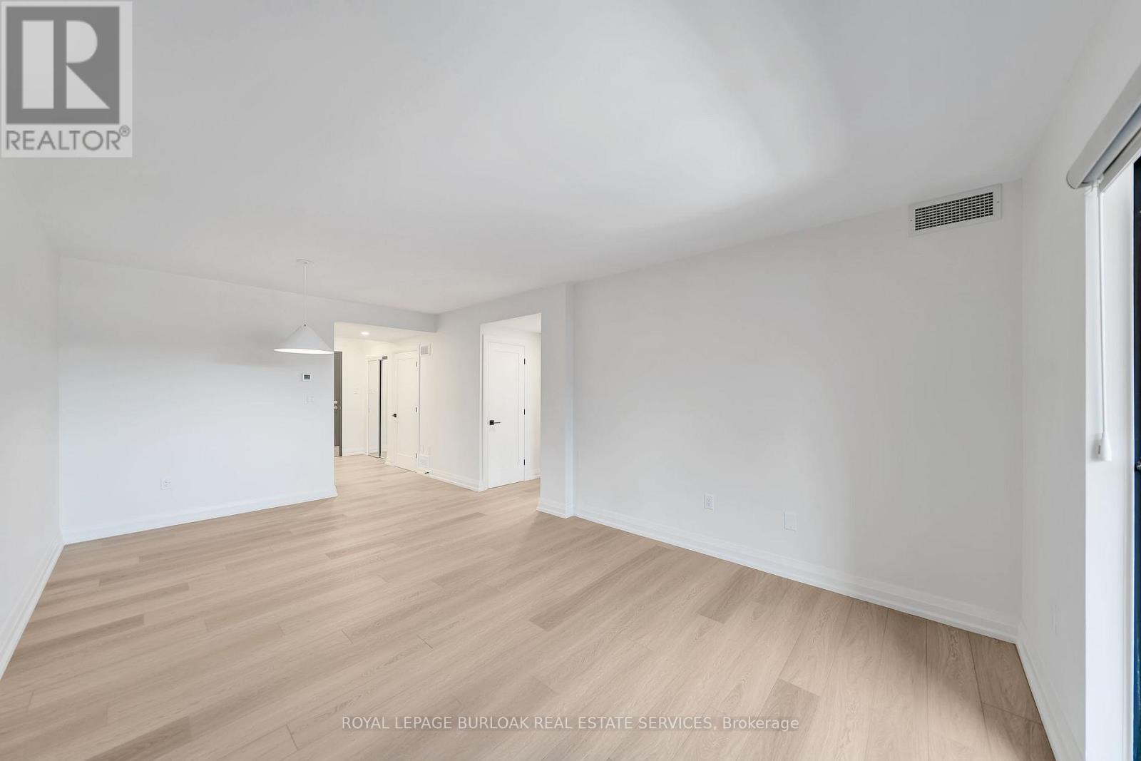 #303 102 BRONTE ROAD - 7