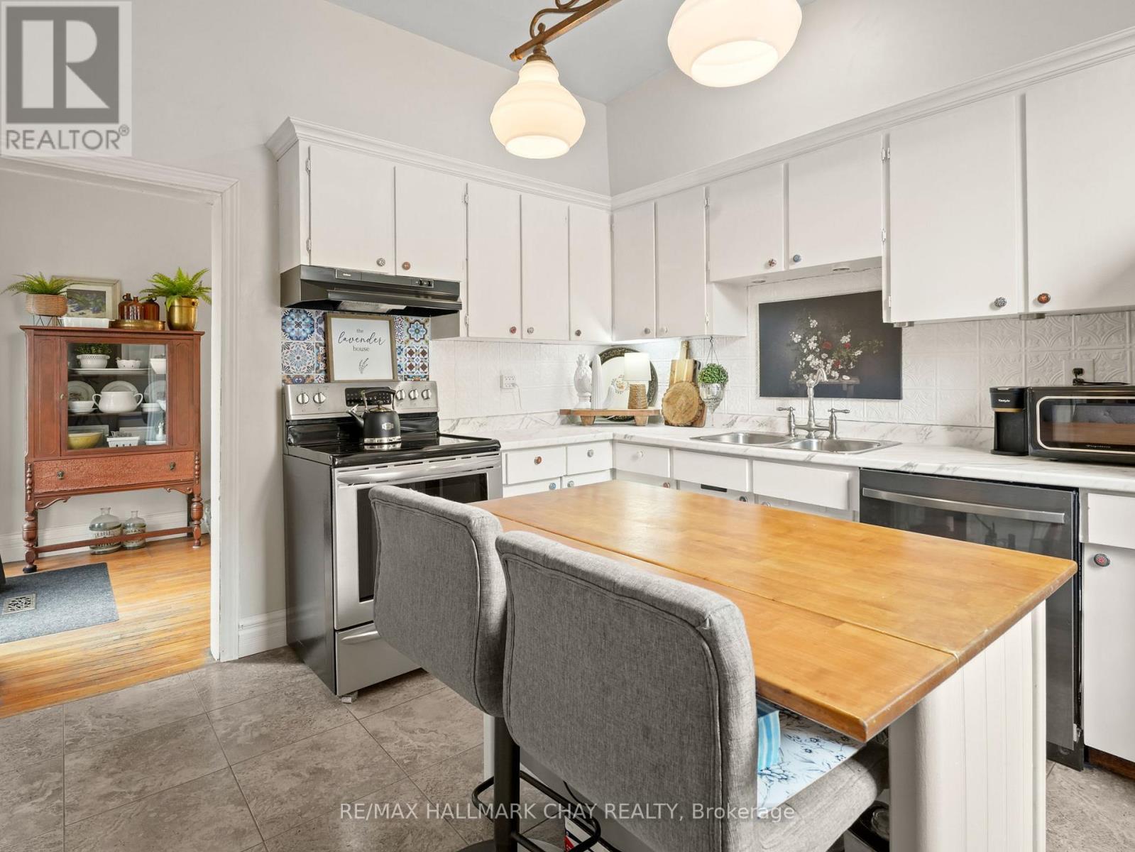 321 OWEN SOUND STREET - 15