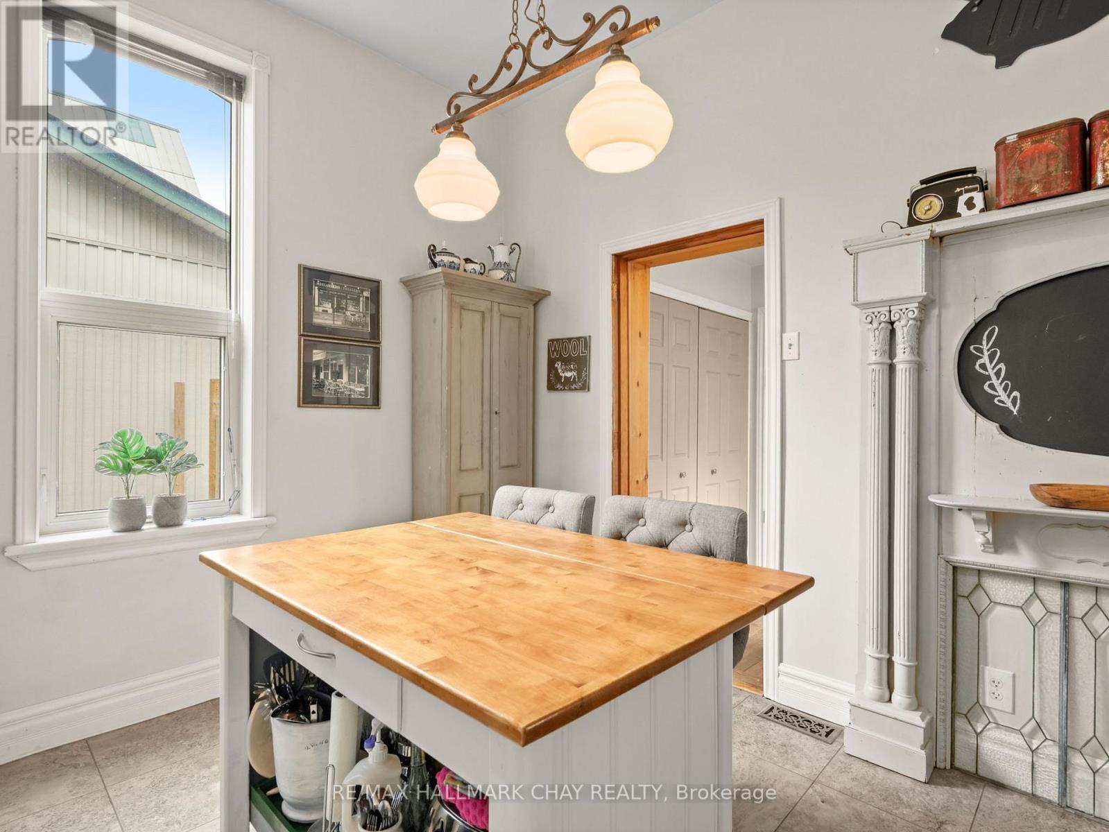 321 OWEN SOUND STREET - 21