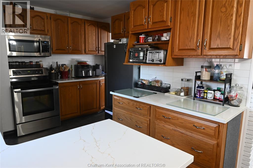 2 Freda STREET - 9