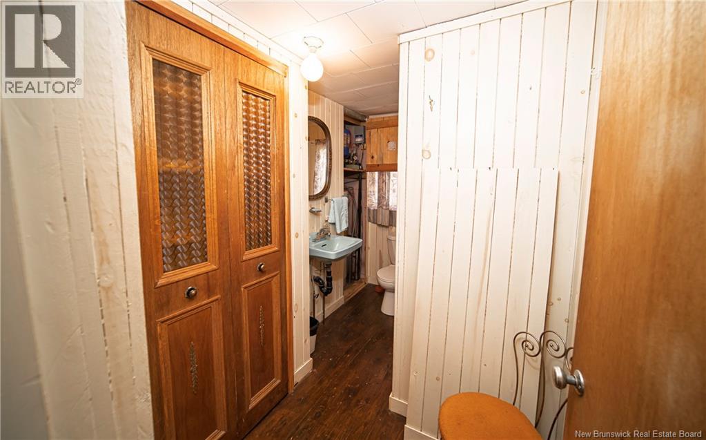 9 Curtis Lane - 15