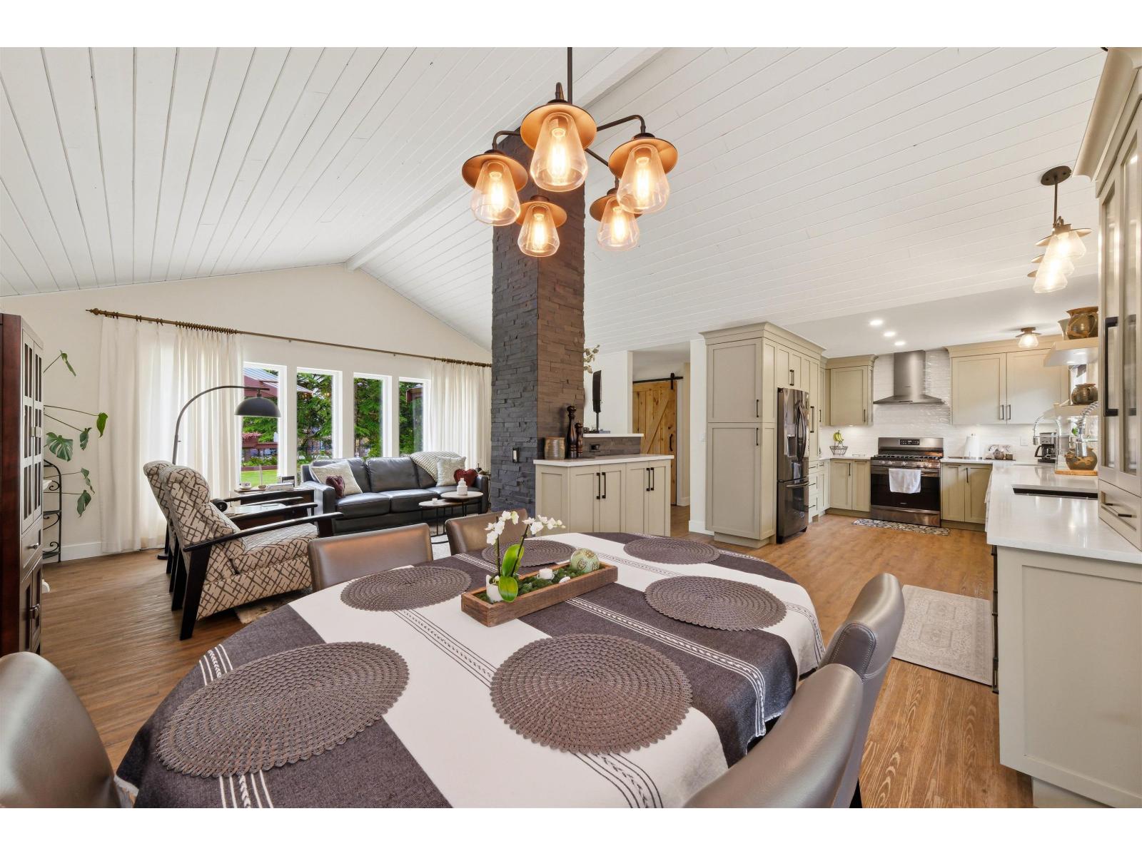 3 Bed, 4 Bath House for Sale in Langley – 23541 24 AVENUE, Langley - Image 7