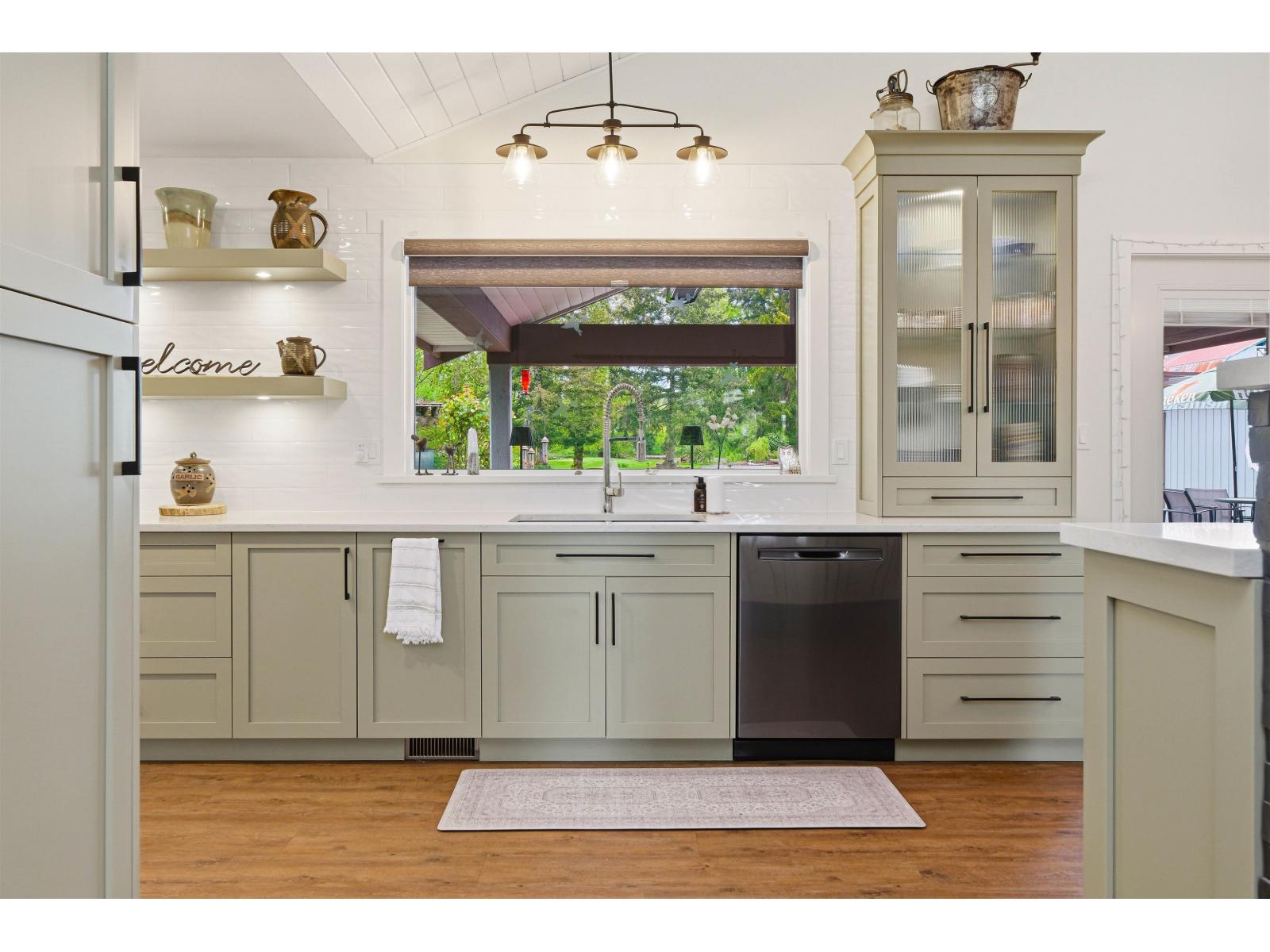 3 Bed, 4 Bath House for Sale in Langley – 23541 24 AVENUE, Langley - Image 9