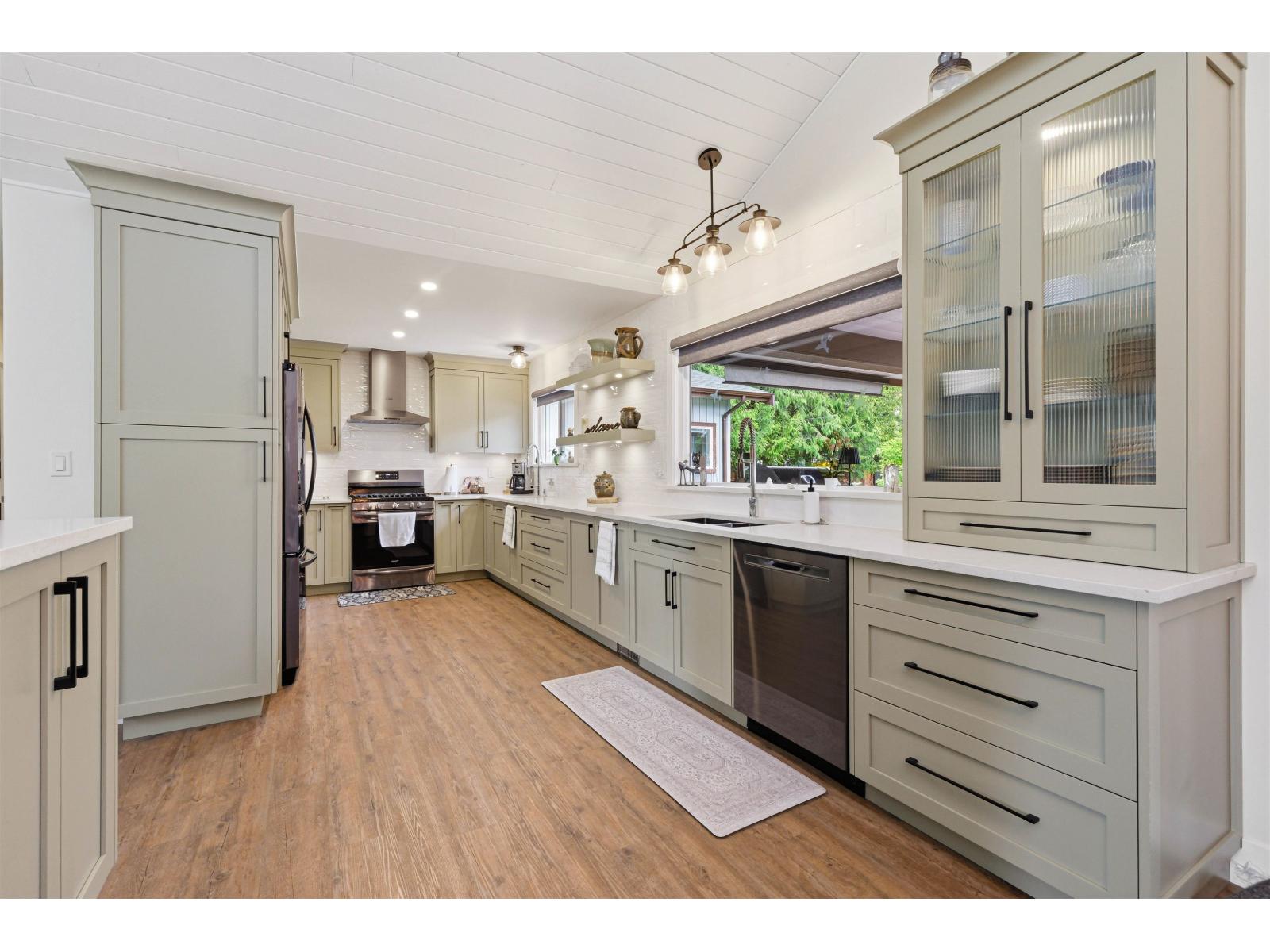 3 Bed, 4 Bath House for Sale in Langley – 23541 24 AVENUE, Langley - Image 10