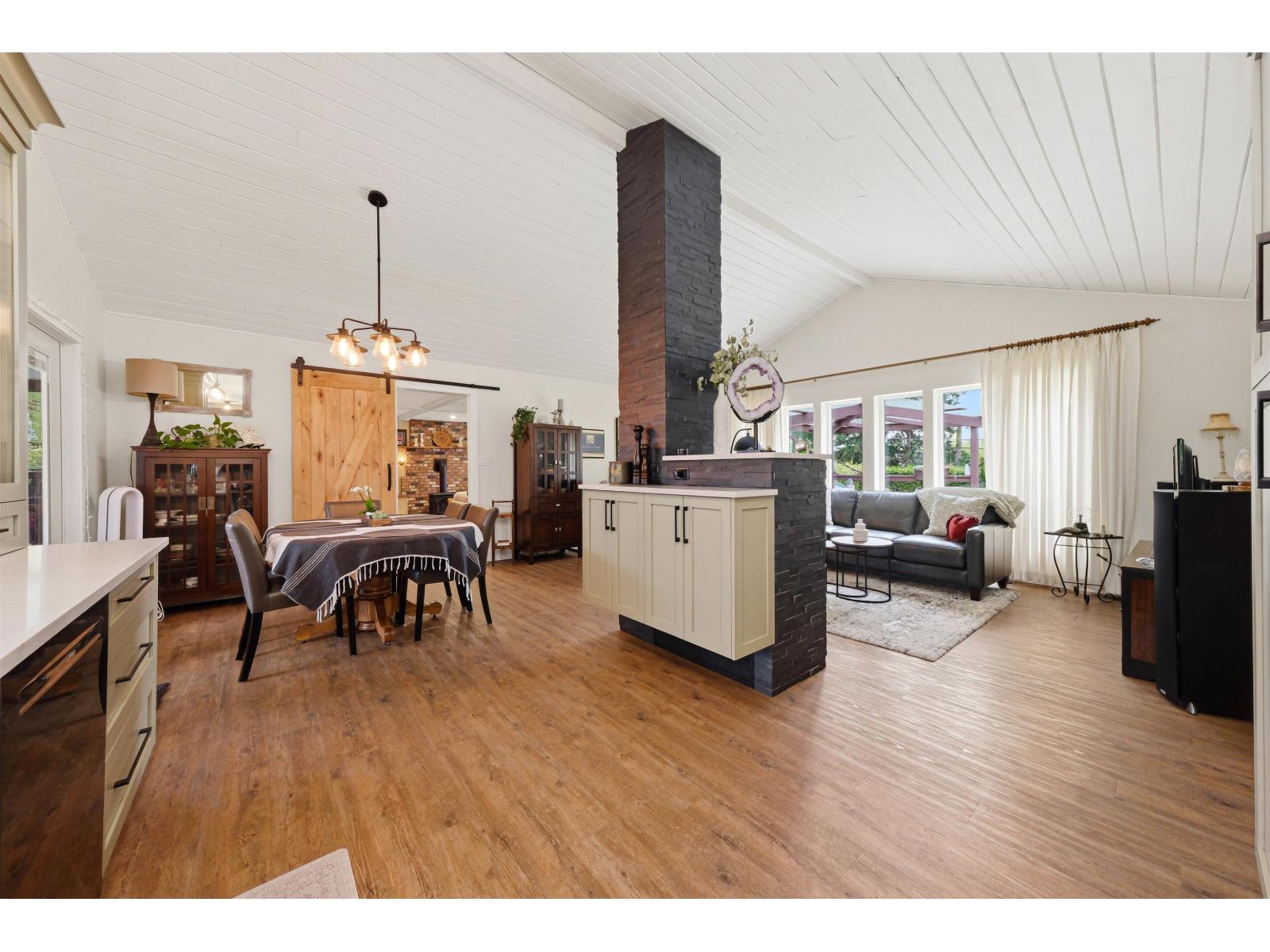 3 Bed, 4 Bath House for Sale in Langley – 23541 24 AVENUE, Langley - Image 8