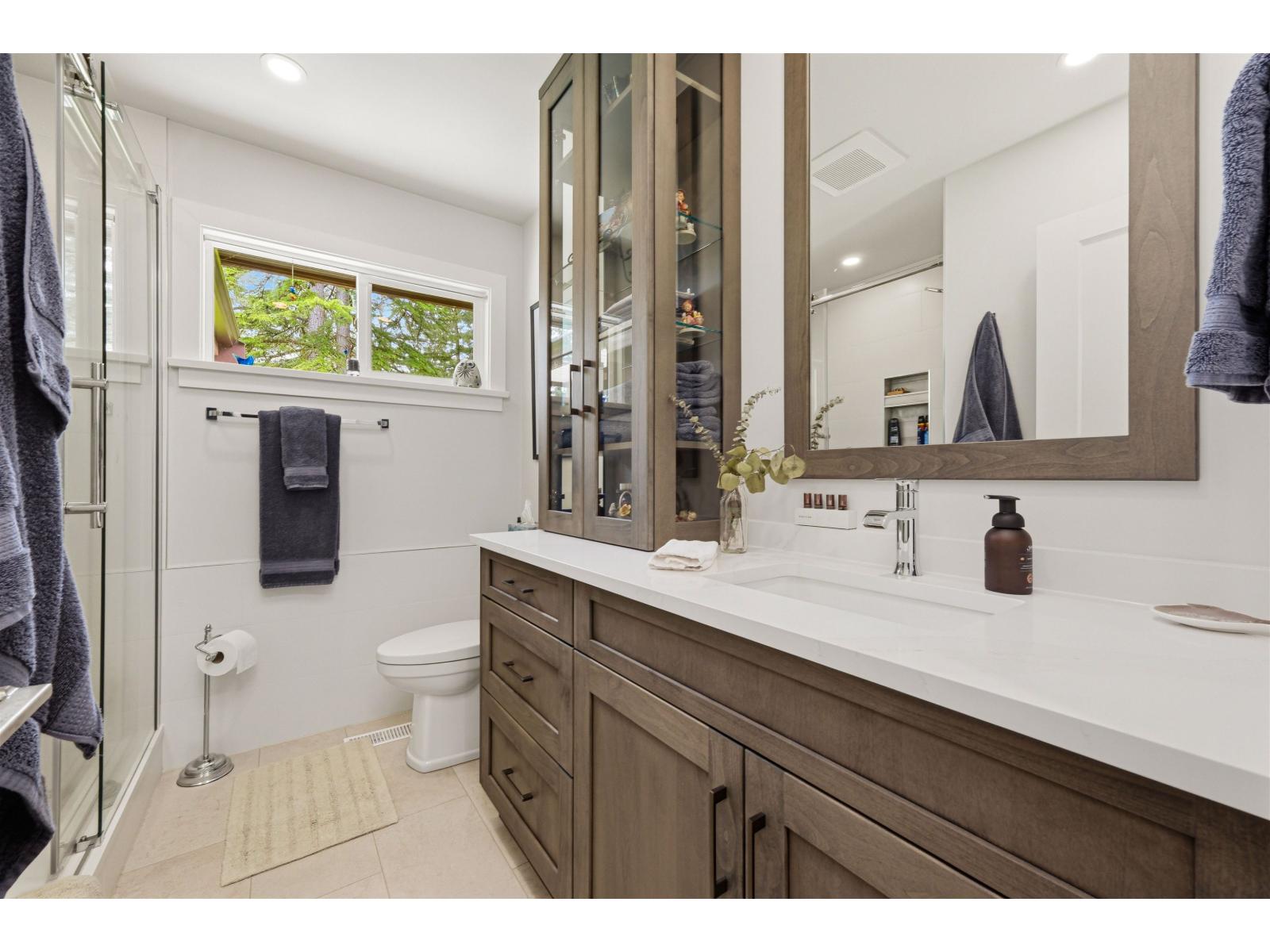 3 Bed, 4 Bath House for Sale in Langley – 23541 24 AVENUE, Langley - Image 21