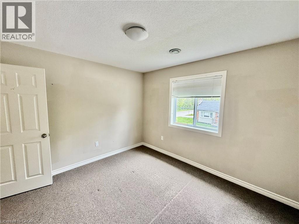 38 BEAUFORT Street, London, Ontario, N6G1A8 — Photo 8