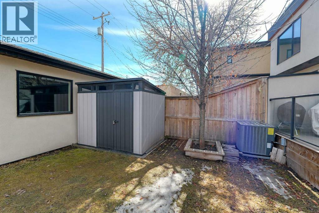 2418 24A Street SW - 42