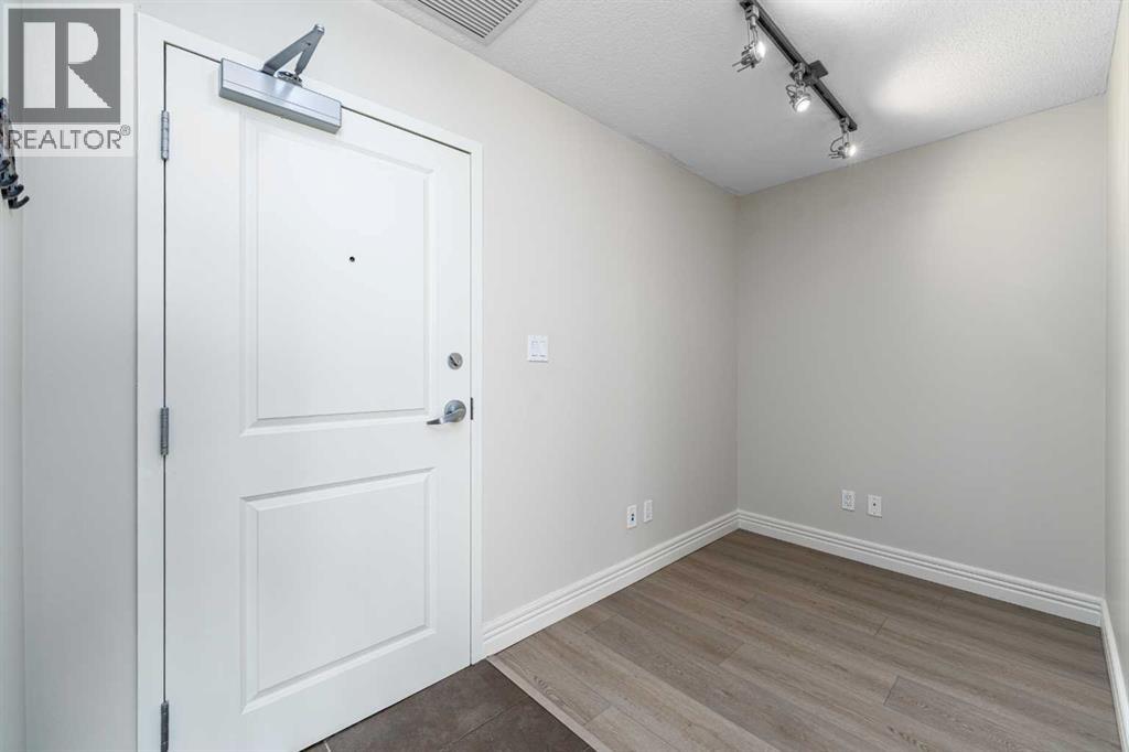 #304 55 Spruce Place SW - 8