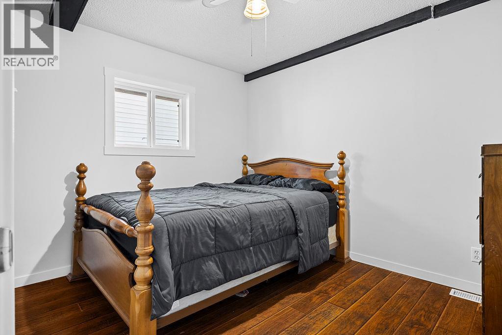 2340 Wilson Avenue - 24