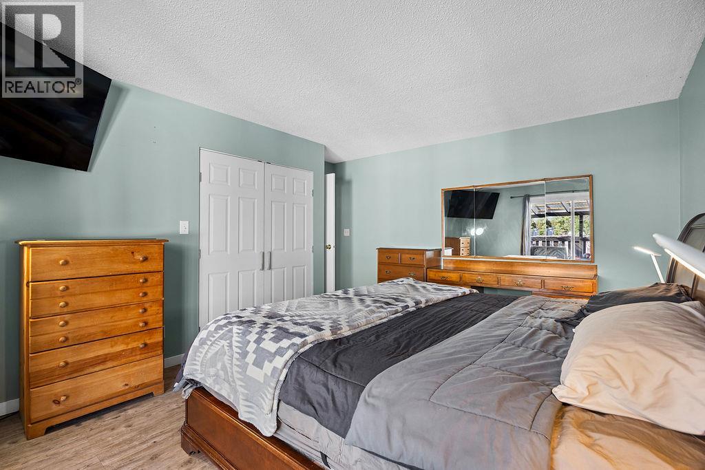 2340 Wilson Avenue - 20
