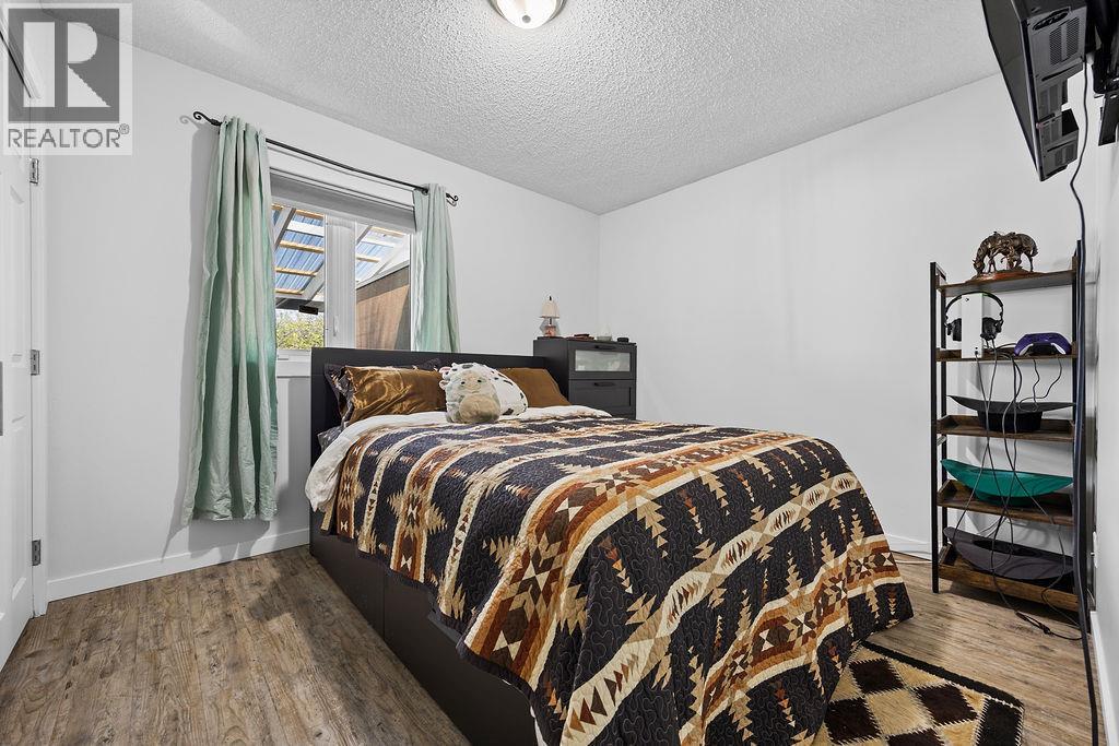 2340 Wilson Avenue - 28