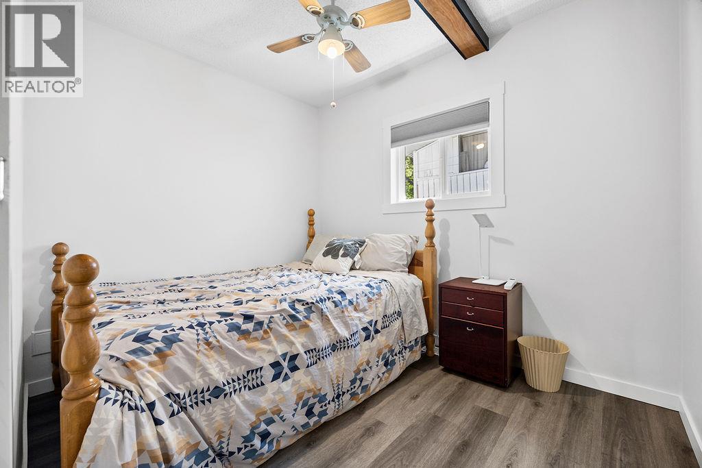 2340 Wilson Avenue - 26