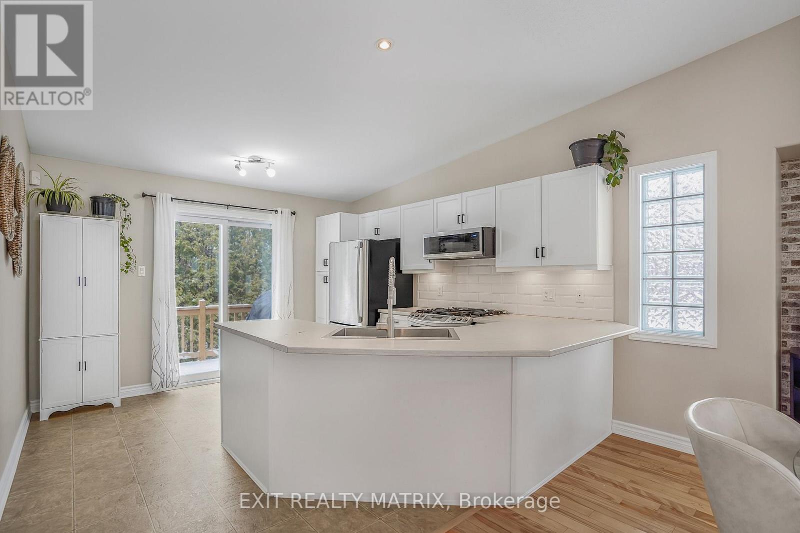 403 CENTENAIRE STREET - 11