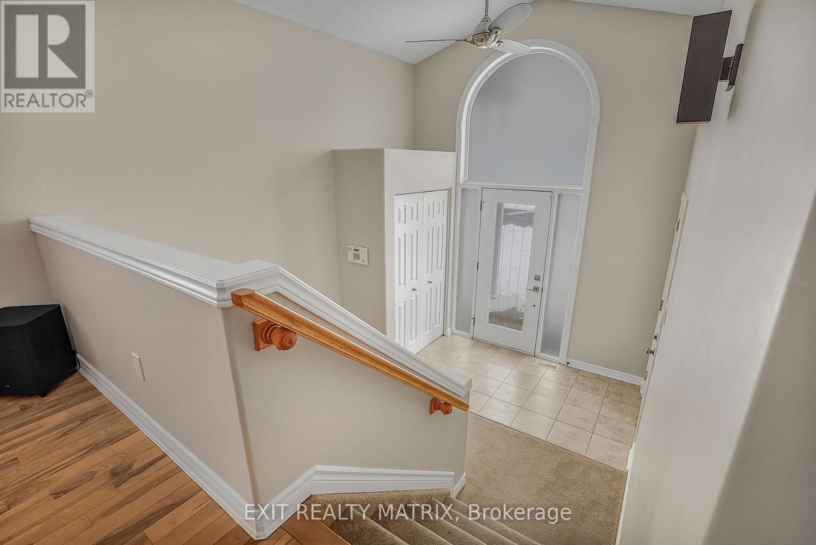 403 CENTENAIRE STREET - 3