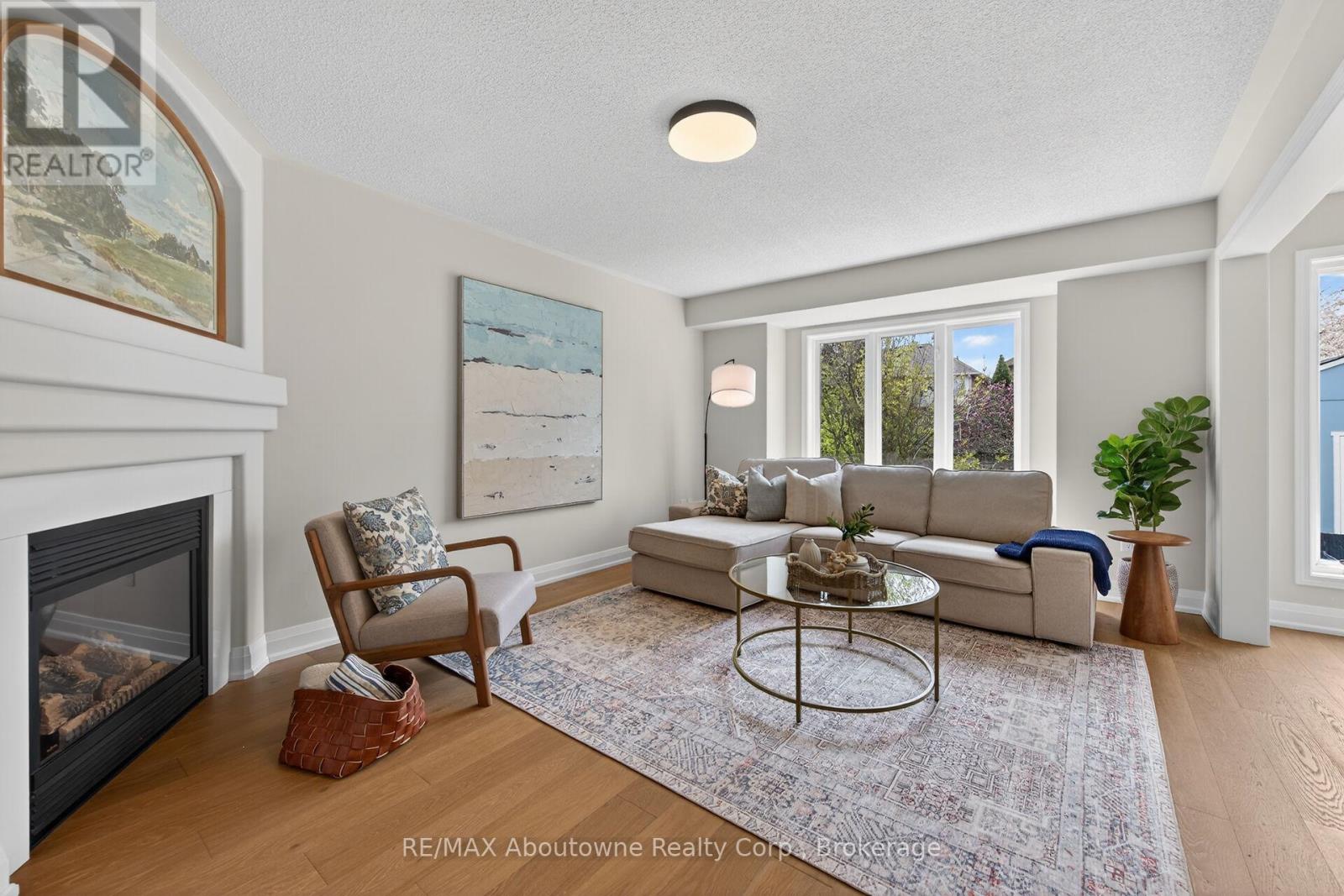 2385 GUILDSTONE CRESCENT - 40