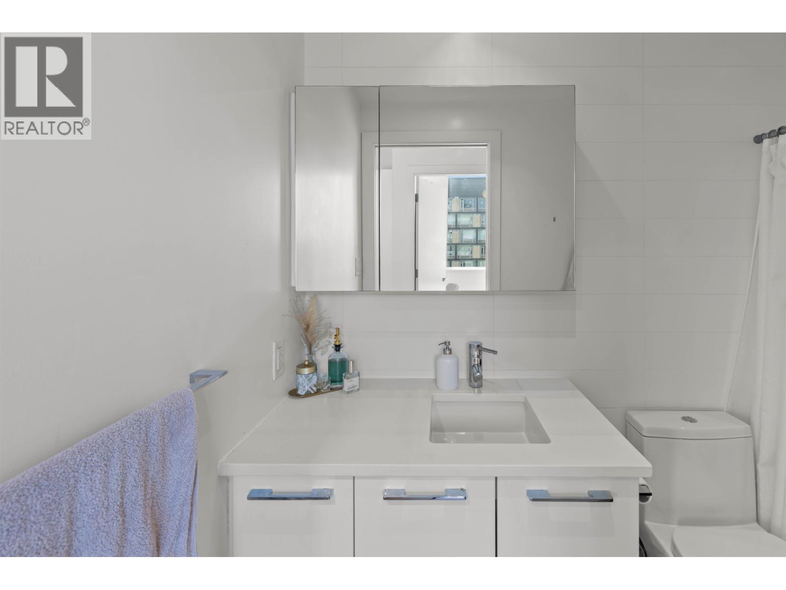2 Bed, 2 Bath House for Sale in Vancouver – 1001 108 E 1ST AVENUE, Vancouver - Image 20