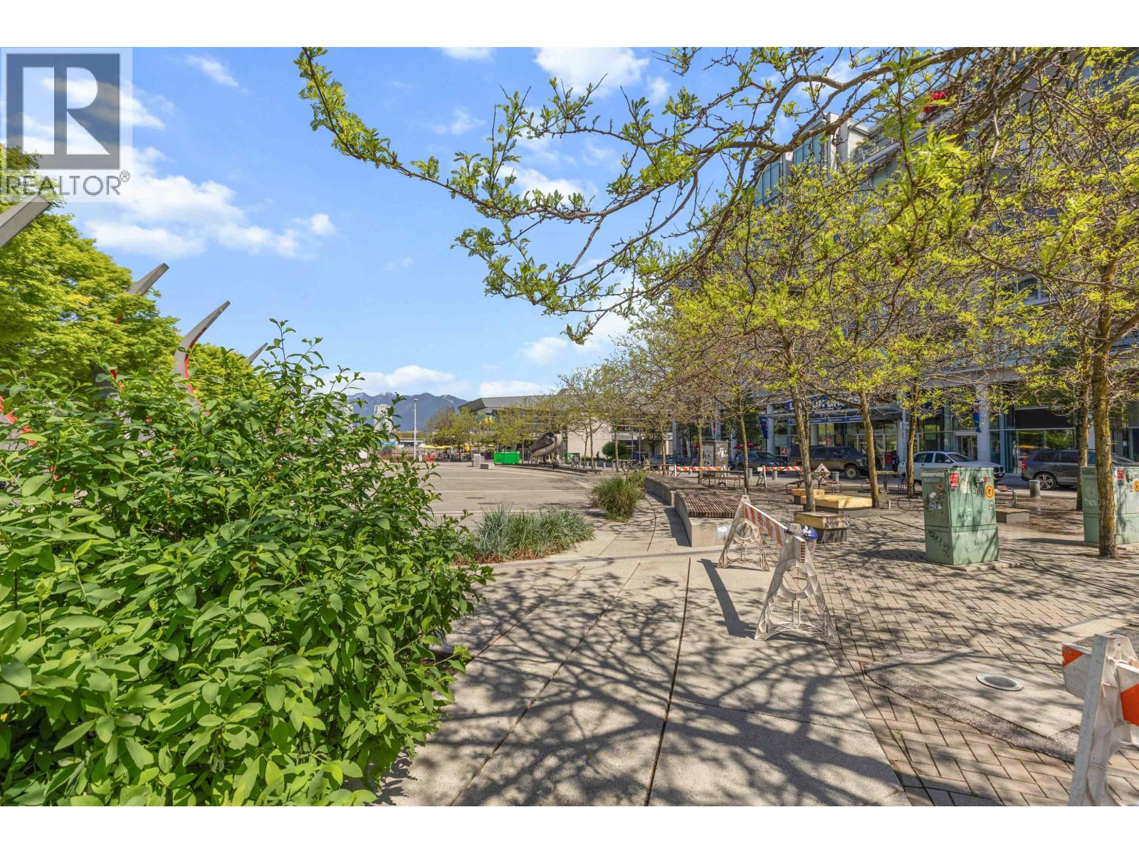 2 Bed, 2 Bath House for Sale in Vancouver – 1001 108 E 1ST AVENUE, Vancouver - Image 10