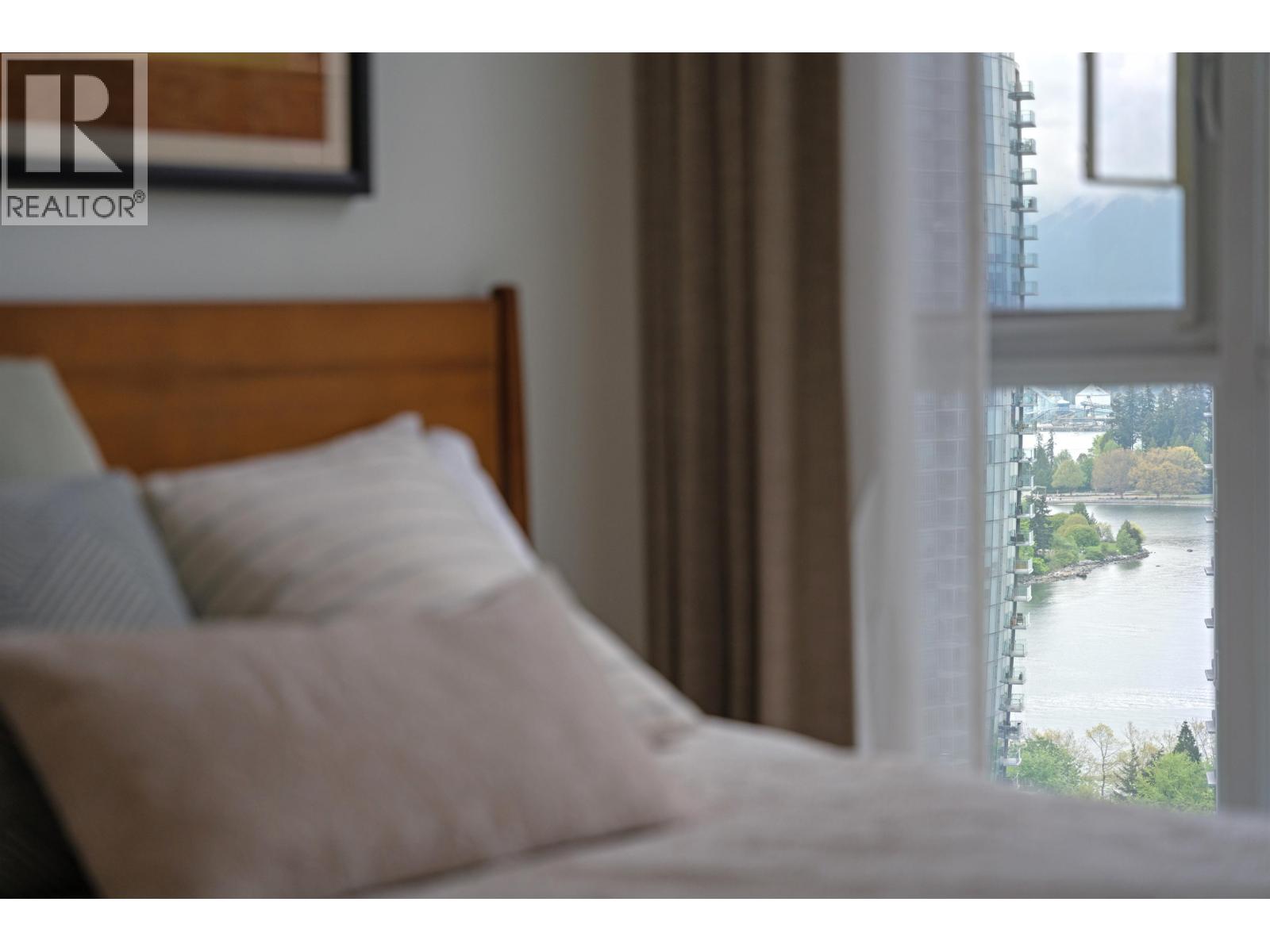 2 Bed, 2 Bath House for Sale in Vancouver – 1903 1189 MELVILLE STREET, Vancouver - Image 22