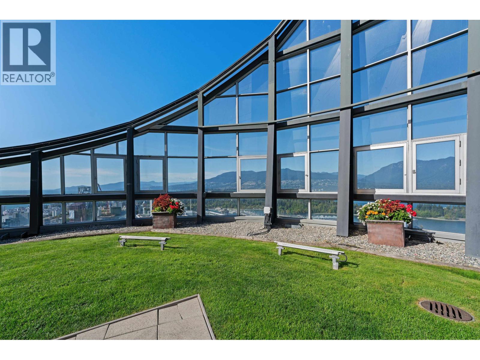 2 Bed, 2 Bath House for Sale in Vancouver – 1903 1189 MELVILLE STREET, Vancouver - Image 32